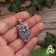 Pendentif féerique médiéval Hibou Celtique en Argent massif 925 orné d'entrelacs nordiques plumes et triquetra oeil vif