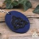 Porte-Clés médiéval en cuir repoussé bleu nuit et noeud celtique Triquetra noir fait-main