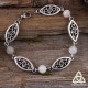 Bracelet médiéval fin orné de volutes elfiques en forme de navettes entourées de perles en Péristérite (Pierre Lune arc-en-ciel)