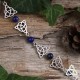 Bracelet médiéval orné de Triquetra, noeud celtique argenté et Lapis Lazuli bleu foncé. Bijou féerique et magique fait-main.