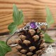 Bracelet elfique en Argent orné de belles volutes de style Art Nouveau ondulant autour d'une Améthyste violette