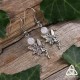 Boucles d'oreilles poétiques ornées de petites Fées argentées et de Péristérite (Pierre Lune arc-en-ciel)