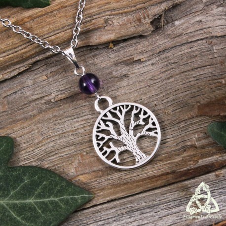 Collier médiéval et féerique orné d'un Arbre de Vie argenté surmonté d'une perle en pierre fine Améthyste violette.