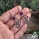 Boucles d'oreilles ésotériques Pentacle de Sorcière argenté souligné par un croissant de Lune et une Améthyste violette