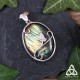 Pendentif artisanal en argent Labradorite ovale reflets orné de volutes elfiques et de feuilles de lierre .