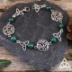 Bracelet féerique art nouveau Kalya volutes elfiques argentées triquetra médiéval celtique et Malachite