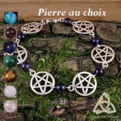 Bracelet ésotérique Sorcière orné de Pentagrammes argentés et de perles en pierre gemme naturelle