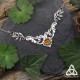 	Collier elfique et Art Nouveau aux volutes et feuilles argentées et pierre fine Ambre véritable orangée chatoyante