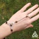 Bracelet de main médiéval féerique Triquetra noeud Celtique triangle infini argenté et pierre de protection Oeil de Tigre brun