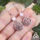 Boucles d'oreilles féeriques volutes rondes argentées style elfique et Art Nouveau surmontées de Cristal de Roche blanc, mariage