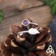 Bague féerique réglable en argent 925 ornée d'une feuille elfique avec ses nervures et d'une Améthyste naturelle violet clair