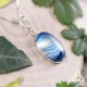 Pendentif féerique en Argent 925 et Agate bleue ovale sertie griffes, sur chaine elfique mailles torsadées