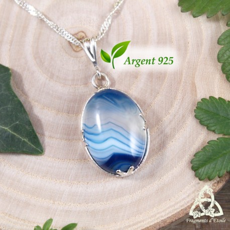 Pendentif féerique en Argent 925 et Agate bleue ovale sertie griffes, sur chaine elfique mailles torsadées