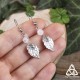 Boucles d'oreilles elfiques en acier inox ornées de feuilles argentées et Pierre Lune blanche pour mariage médiéval fantasy