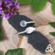 Bague réglable Kiarnen en argent 925 et Topaze bleu pastel – vue d’ensemble du bijou sur fond naturel, pour mariage féerique