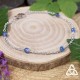 Bracelet Illie avec pierres de Kyanite bleue – zoom sur les perles naturelles rondes, nuances bleu profond et monture argentée