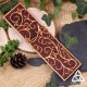 Marque page en cuir Valaryn version marron et nature - vue principale, volutes elfique et Art Nouveau, style naturel